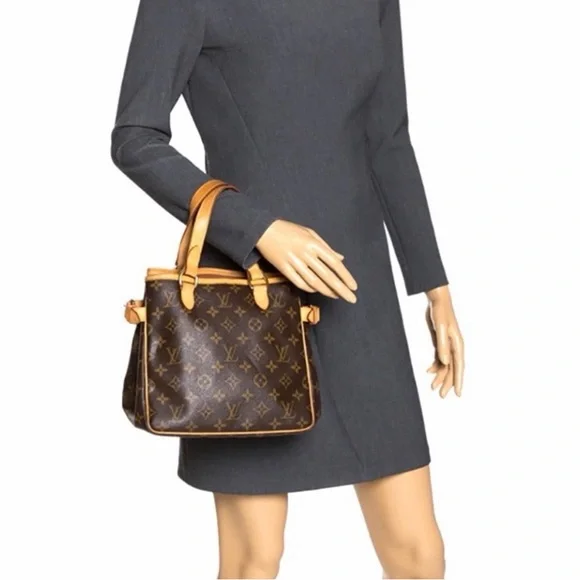 👑✅PRICE FIRM✅AUTHENTIC Louis Vuitton Small Vertical Batignolles - Picture 12 of 16